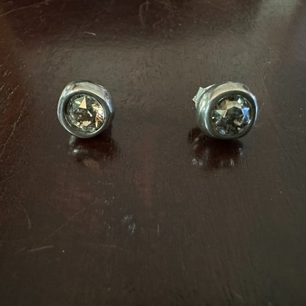 Uno de 50 silver earrings with Swarovski crystals